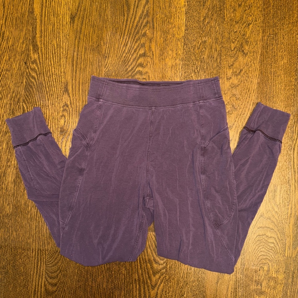 Lululemon Purple High-Waisted Joggers